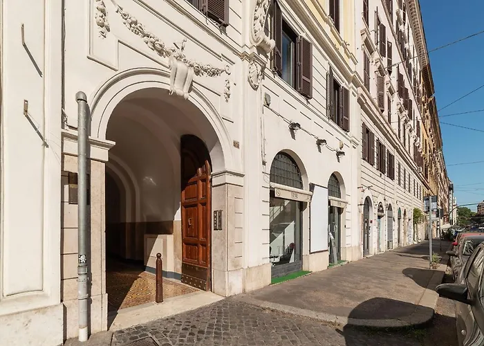 Guesthost - Vittorio Emanuele Elegant * Rom