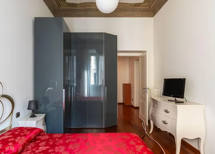 Guesthost - Vittorio Emanuele Elegant Apartment